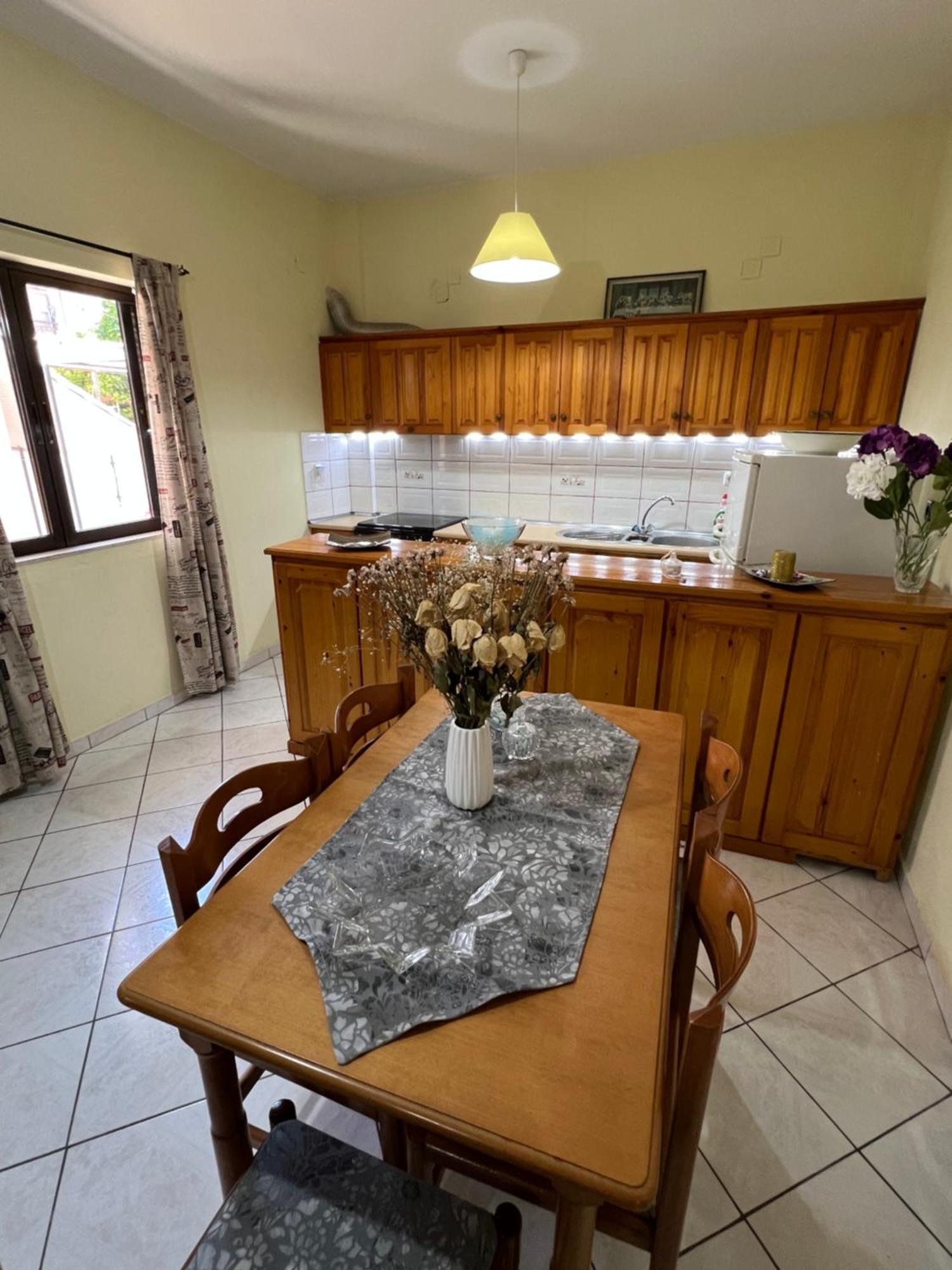Village Apartment Marathias  Zewnętrze zdjęcie