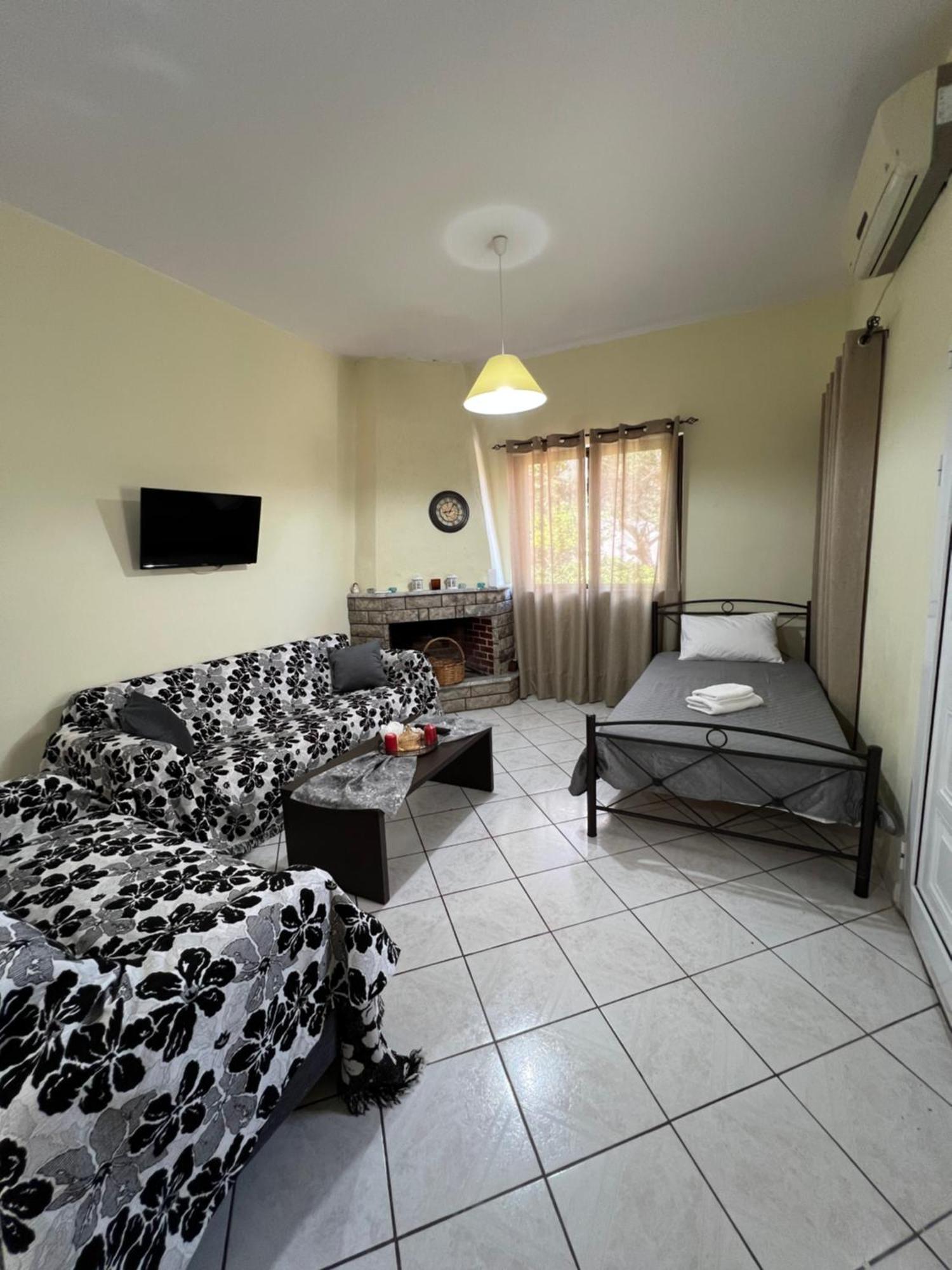 Village Apartment Marathias  Zewnętrze zdjęcie